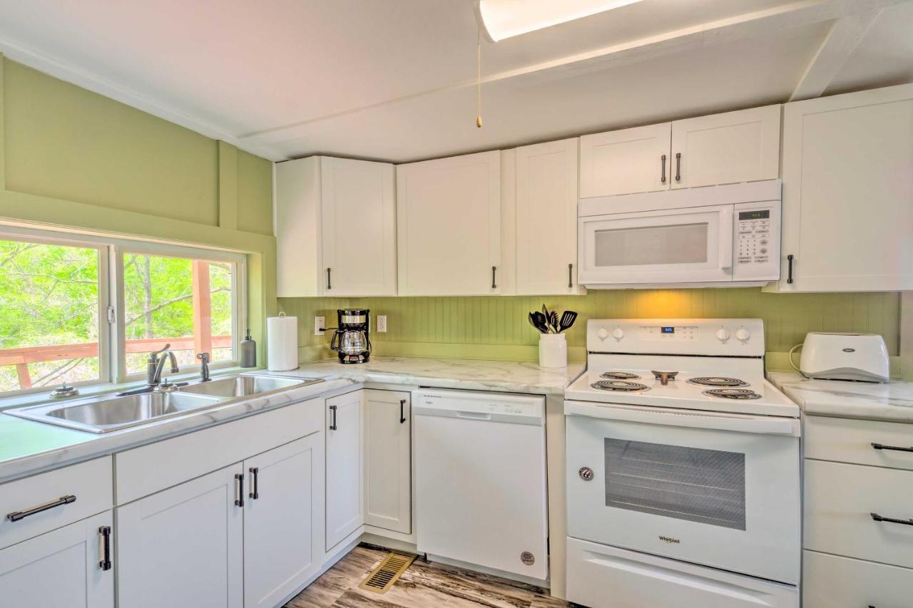 Stunning 2-Building Rental - Walk To Marina! Celina Luaran gambar